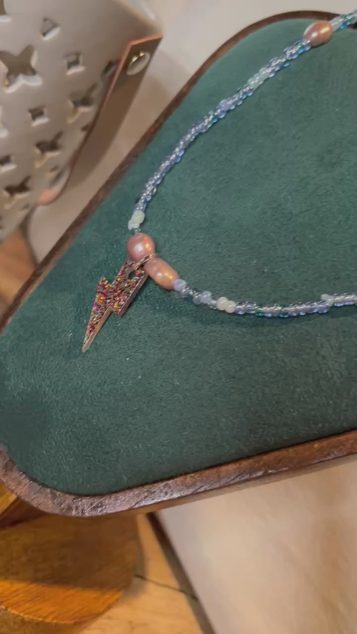 Collier "Éclair Givrée"